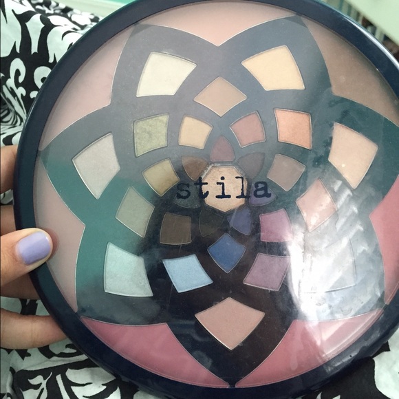 Still dream in full color palette