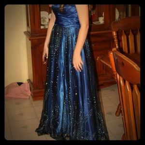 🎉Beautiful Dark Blue Prom dress👗🎉🎉🎉🎉