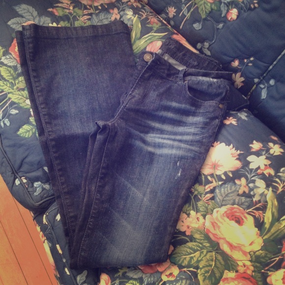 🌸🌸HOLD🌸🌸Buffalo David Bitton Flare Jeans