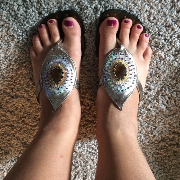 Dressy flip flops - Picture 3 of 3
