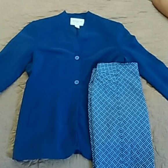 Skirt with BONUS SILK BLAZER