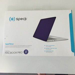 Speck seethru cover for MacBook Pro 13 in purple