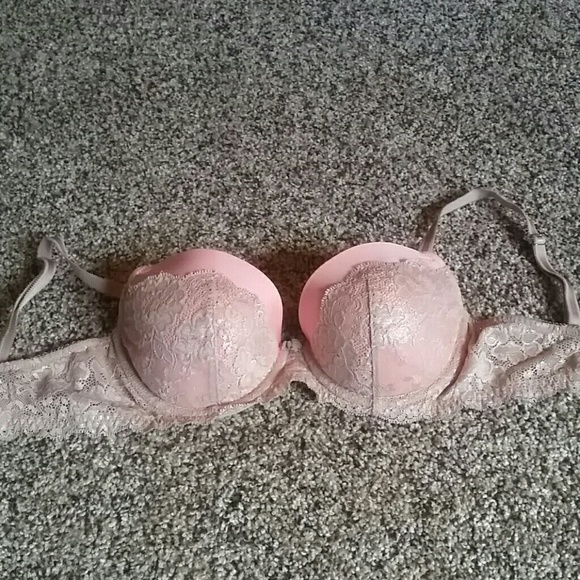 VS 32D bra