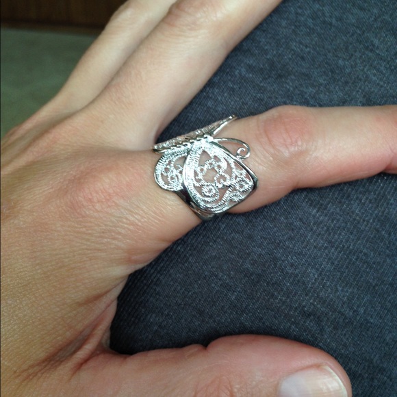 Ring - Picture 2 of 2