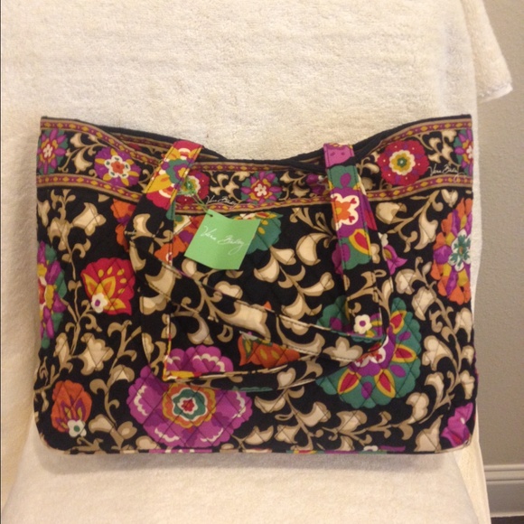 ---SOLD----NWT VERA BRADLEY EAST WEST TOTE