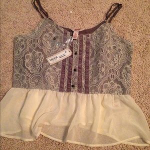 Very cute lace shirt!!