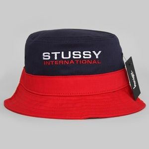 STUSSY BUCKET HAT