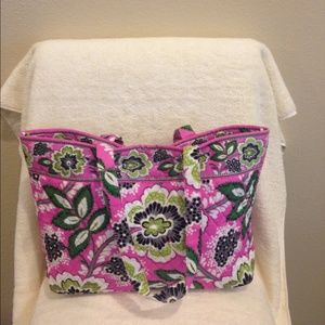 NWT VERA BRADLEY EAST WEST TOTE