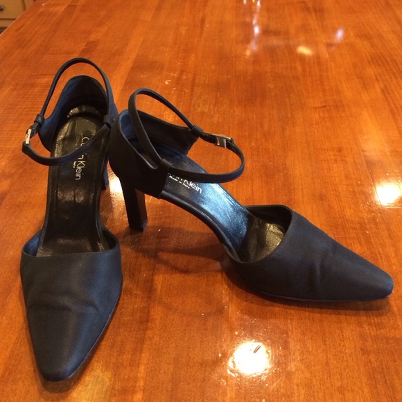 Calvin Klein Matte Satin Crystal Detailed Pumps