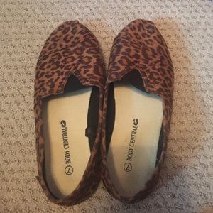 Leopard shoes