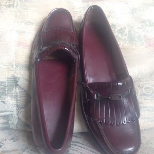 8.5aa bass all leather loafer