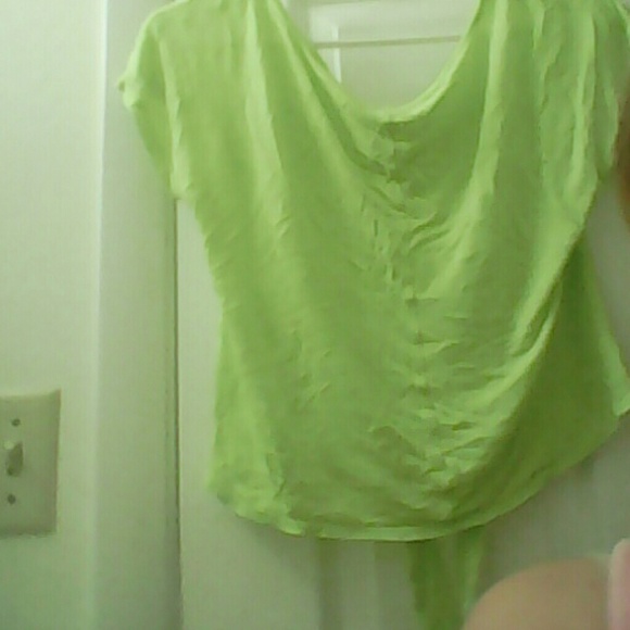 Shrit - Picture 2 of 2