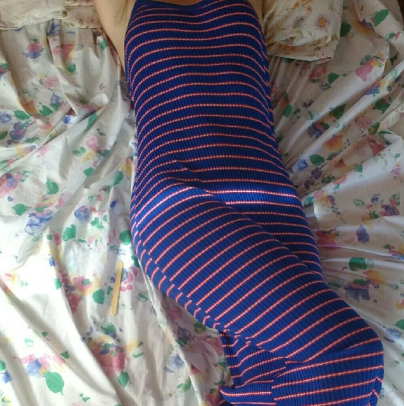 Ribbed and stretchy floor length summer dress. - Picture 1 of 3