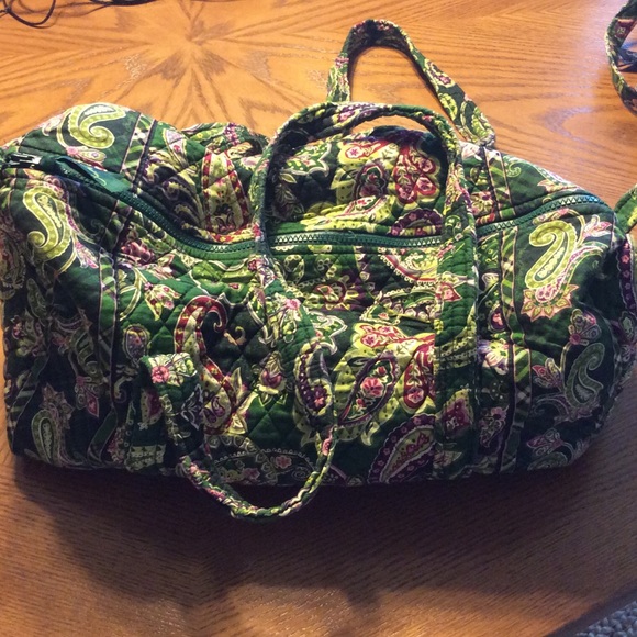 Vera Bradley EUC small duffle bag in Chelsea Green