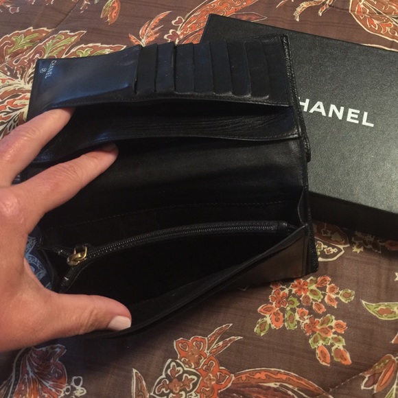 Chanel Wallet - Picture 4 of 4