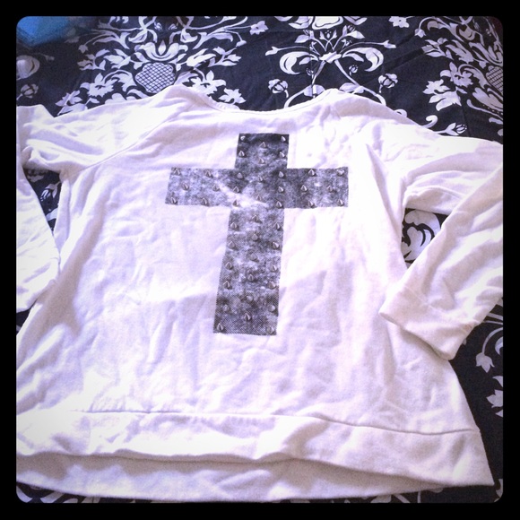 Sweater with studs - Picture 1 of 3