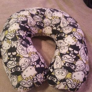 Hello Kitty neckroll