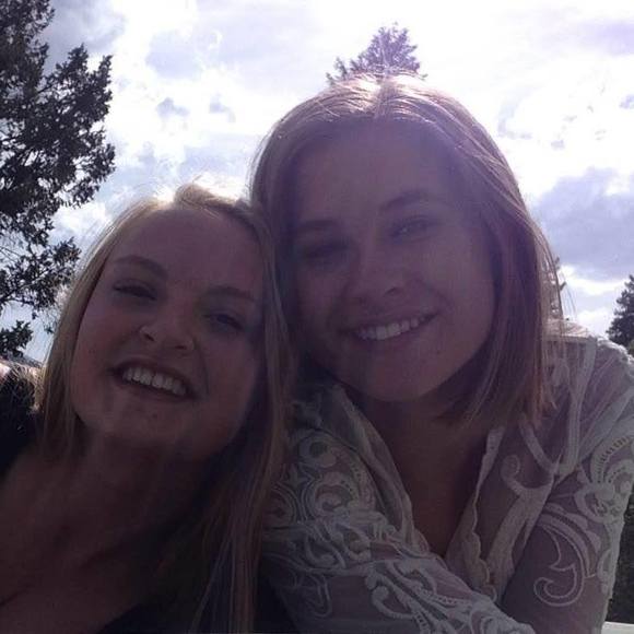 Meet your Posher, Abbey