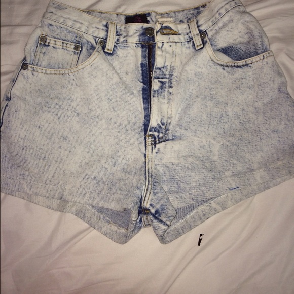 Light denim high waisted shorts - Picture 1 of 2