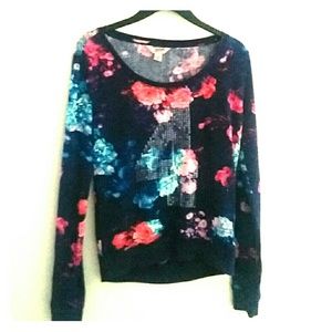 NWOT Floral Graphic Sweatshirt