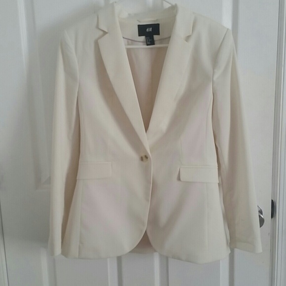 Off white structured blazer