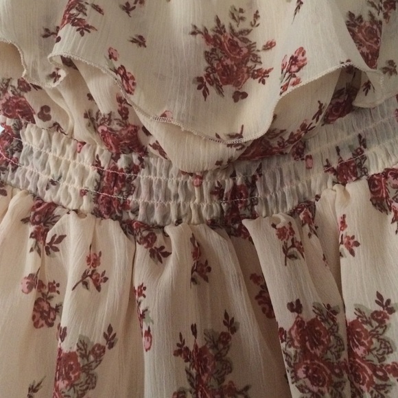 Pink Rose-Pattern Dress - Picture 2 of 4