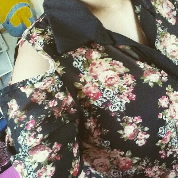 Floral black top