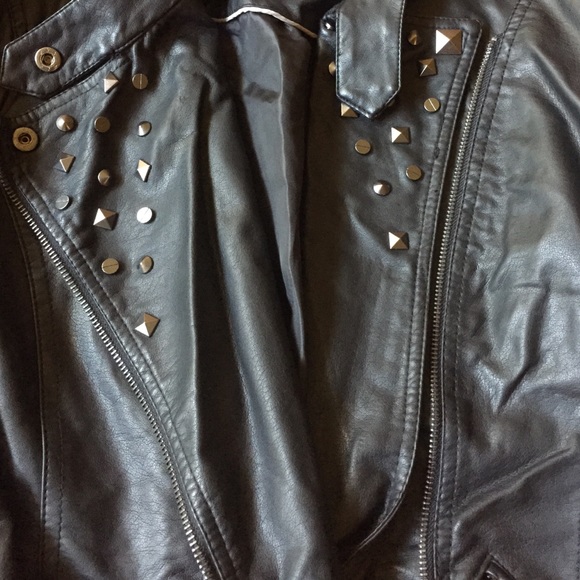 Leather jacket - Picture 2 of 2