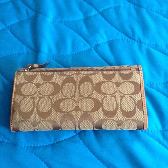 Coach wallet - Picture 4 of 4