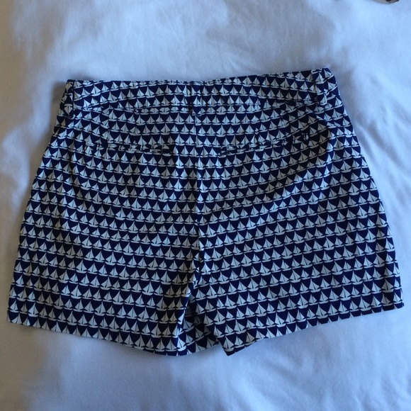 The cutest Sailboat Nautical Shorts! Old Navy - Picture 2 of 4