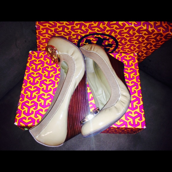 SOLD on eBay !!!!! Tory Burch Caroline Ballet