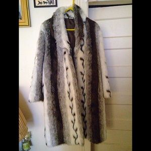 Classy faux fur Coat 💓