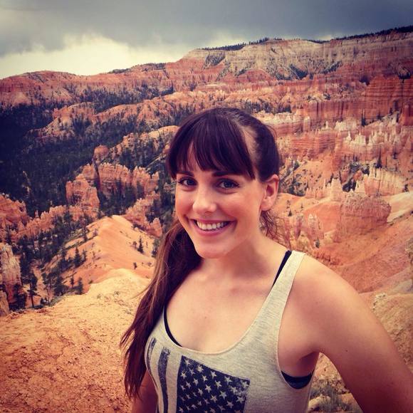 Meet your Posher, Angélique - Picture 1 of 1