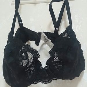 Valentino Intimo Bra Lingerie size 32A Black Lace