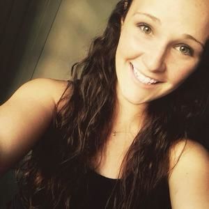 Meet your Posher, Clarissa