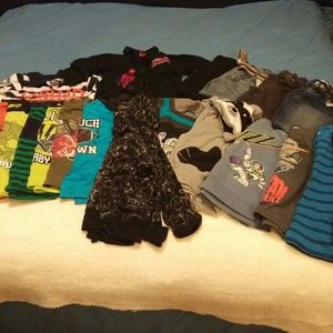 Boys 22 piece 3t bundle just in time for fall🍂