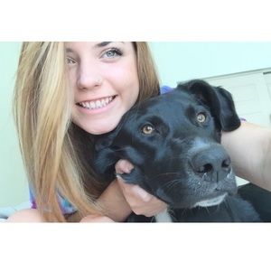 Meet your Posher, Alexis