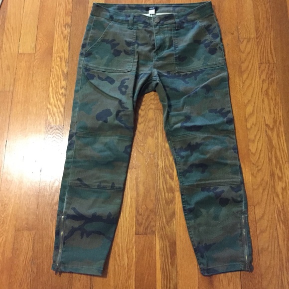 Camo print skinny jeans