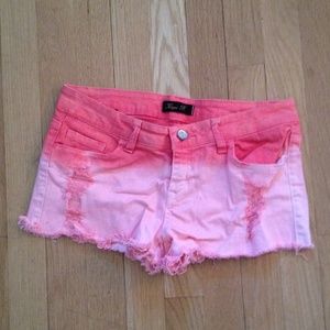 Coral ombré distressed shorts