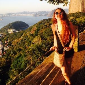 Meet your Posher, Nora