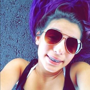 Meet your Posher, Victoria