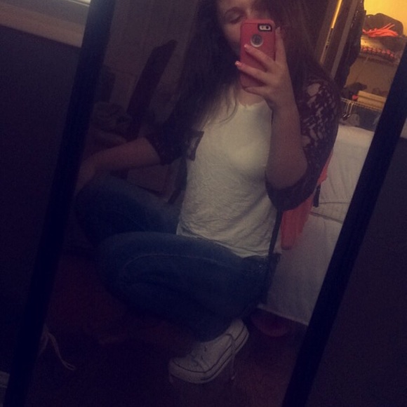 Meet your Posher, Sarah - Picture 1 of 1