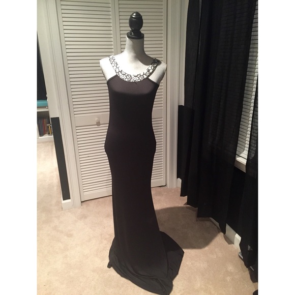 Dress - Picture 1 of 2