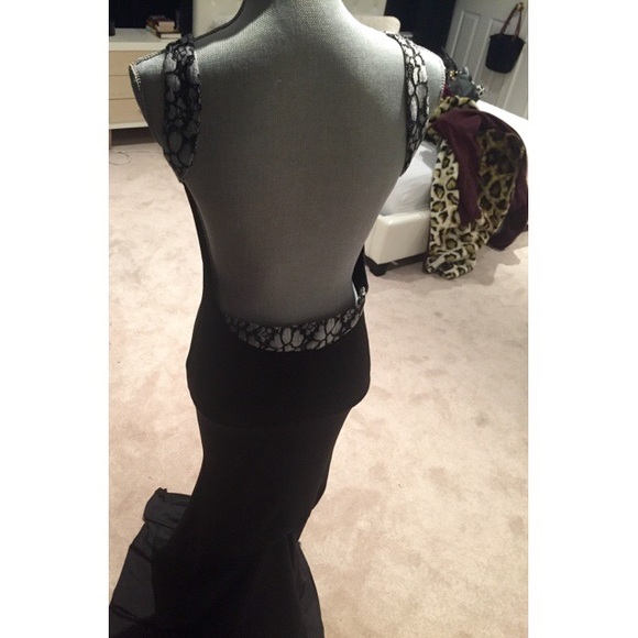 Dress - Picture 2 of 2