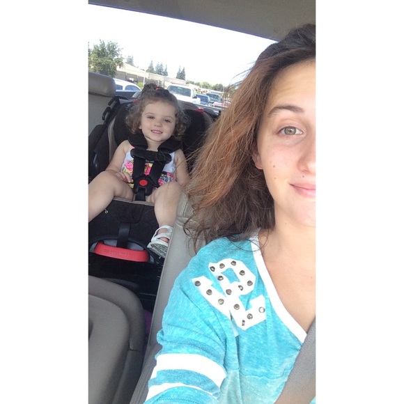 Meet me(: - Picture 3 of 3