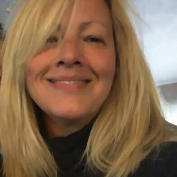 Meet your Posher, Cindi - Picture 5 of 7