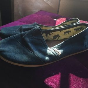 TOMS