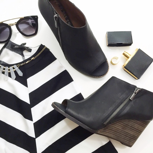 Lucky Brand Shoes - Black Leather Open Toe Wedge Booties