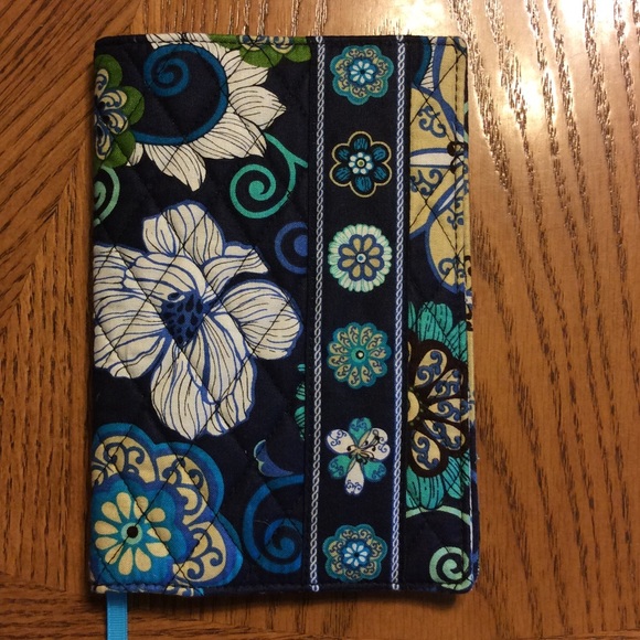 Vera Bradley Retire ModFloral Blue paperback cover