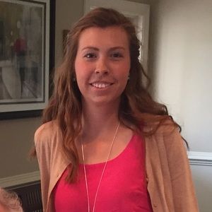 Meet your Posher, Alicia